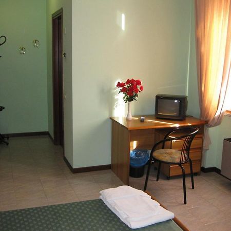 Casa Giuly Otel Villa dʼAlmè Dış mekan fotoğraf