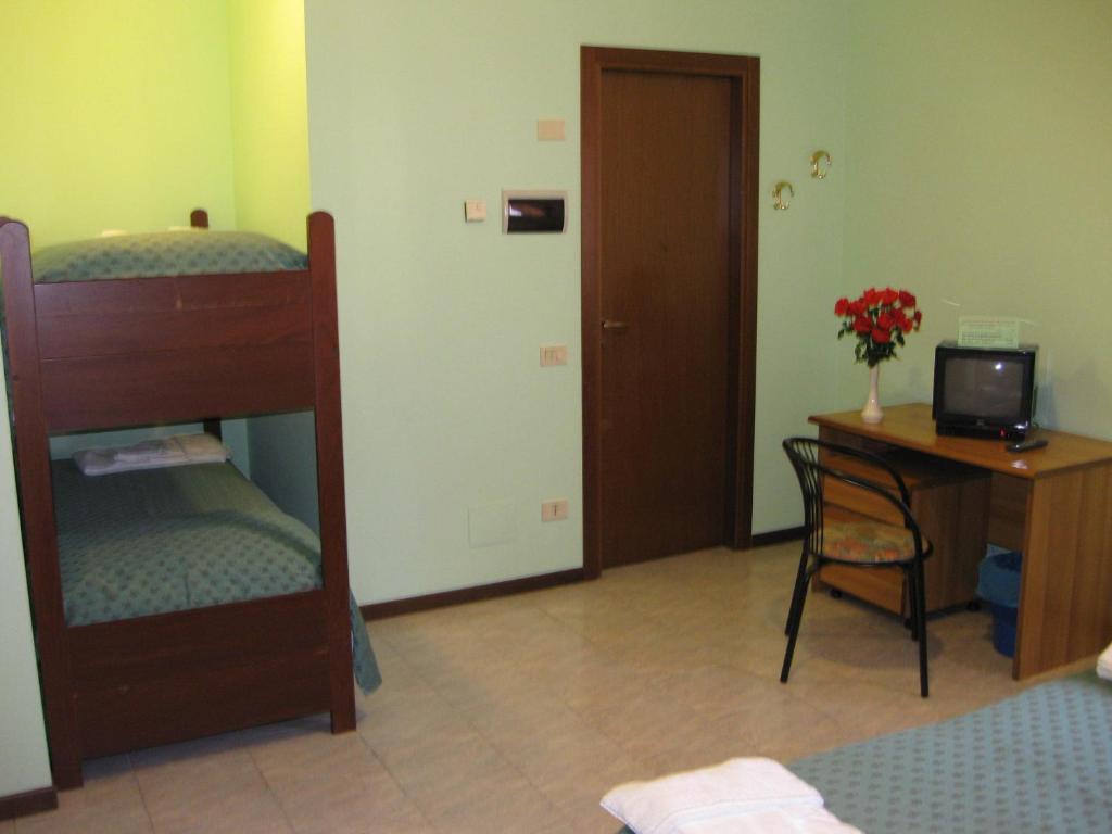 Casa Giuly Otel Villa dʼAlmè Oda fotoğraf